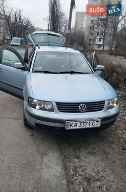 Універсал Volkswagen Passat 1997 в Києві