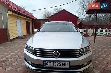 Універсал Volkswagen Passat 2017 в Луцьку