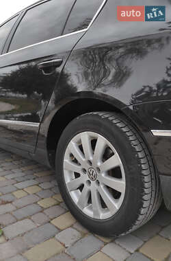 Седан Volkswagen Passat 2006 в Чорткові