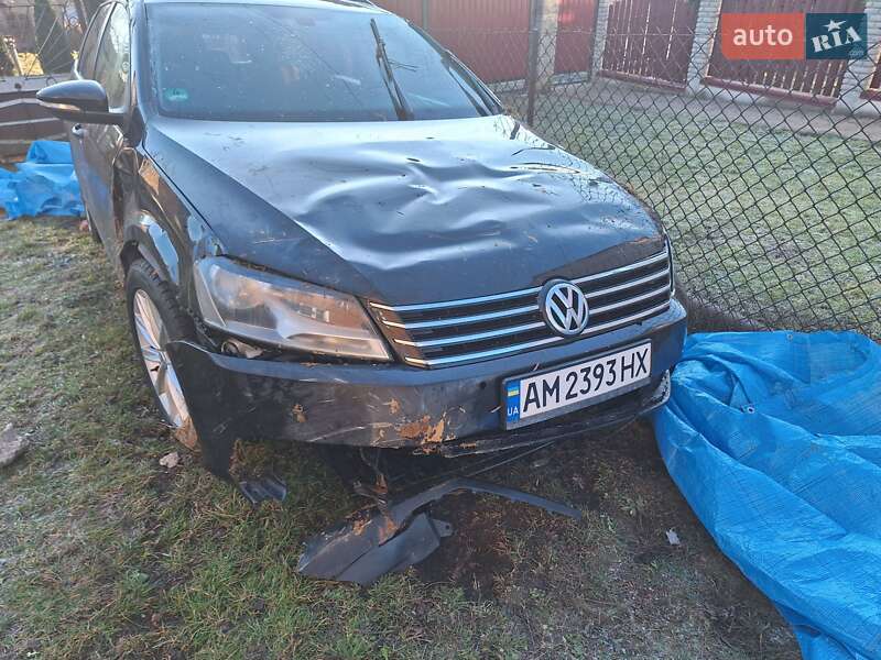 Універсал Volkswagen Passat 2013 в 