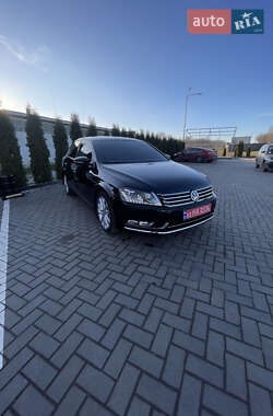 Седан Volkswagen Passat 2011 в Любарі