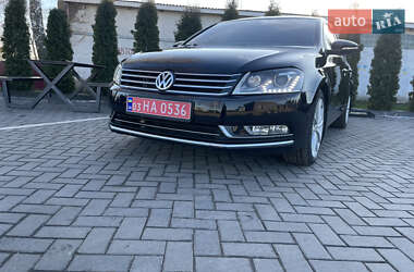 Седан Volkswagen Passat 2011 в Любарі