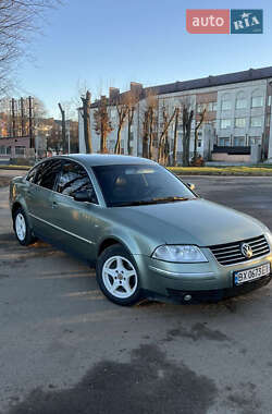 Седан Volkswagen Passat 2001 в Красилове