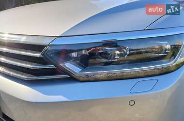 Універсал Volkswagen Passat 2019 в Львові