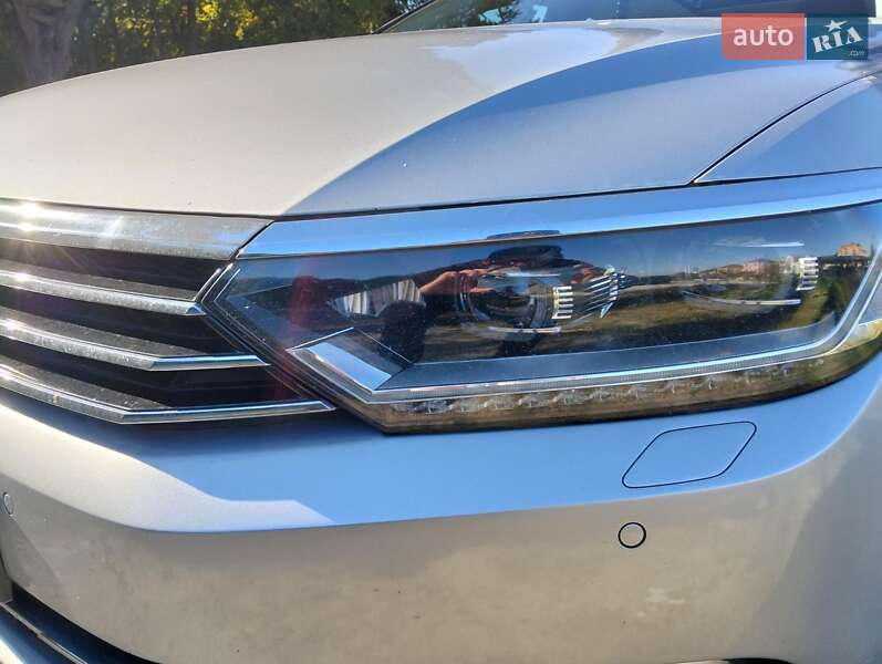 Універсал Volkswagen Passat 2019 в Львові
