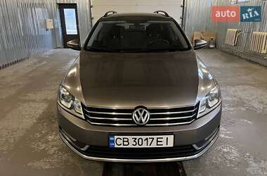 Універсал Volkswagen Passat 2011 в Ромнах