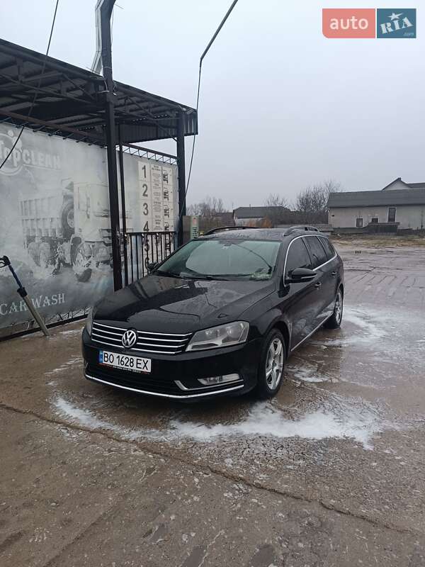 Універсал Volkswagen Passat 2011 в Товсте