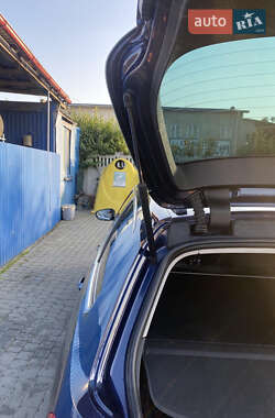 Универсал Volkswagen Passat 2011 в 