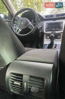 Универсал Volkswagen Passat 2011 в 