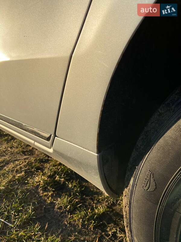Універсал Volkswagen Passat 2013 в Радехові