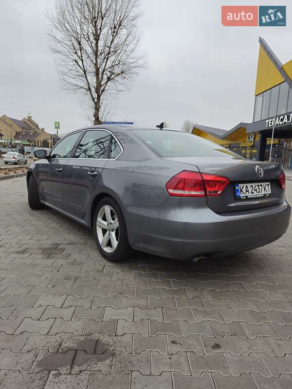 Седан Volkswagen Passat 2013 в Киеве