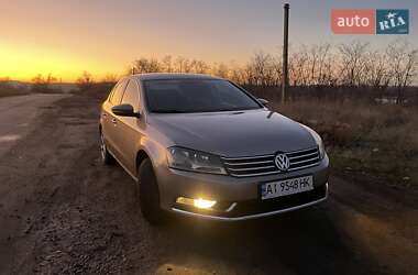 Седан Volkswagen Passat 2011 в Кривому Розі