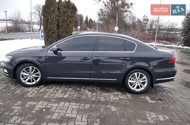 Седан Volkswagen Passat 2012 в Рудки