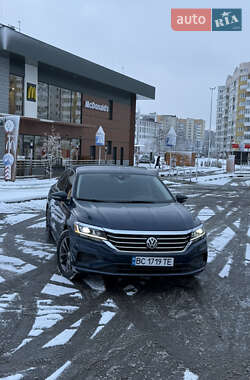 Седан Volkswagen Passat 2020 в Львові