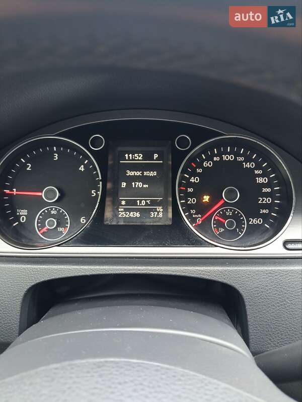 Универсал Volkswagen Passat 2012 в Покровском