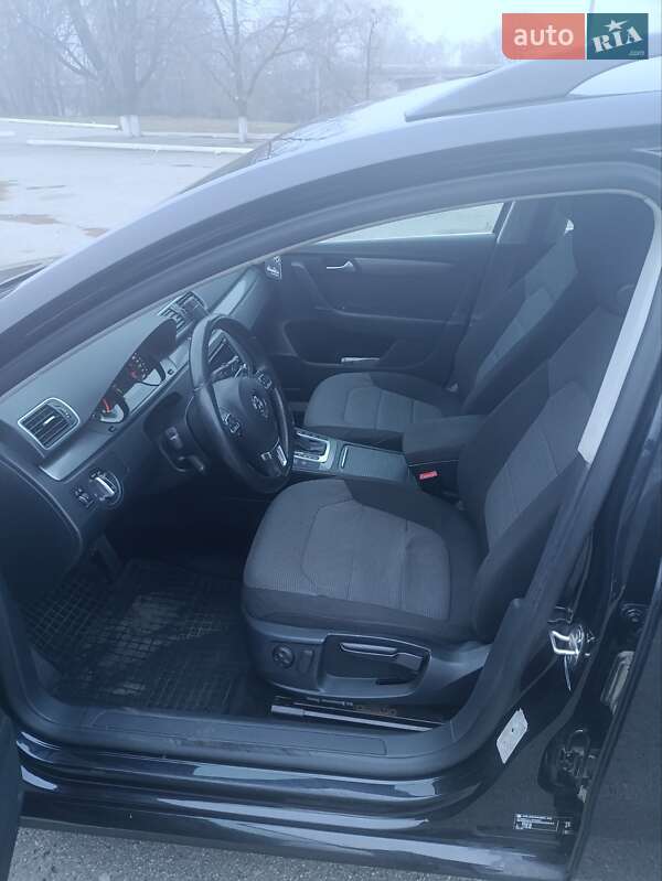 Универсал Volkswagen Passat 2012 в Покровском