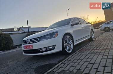 Седан Volkswagen Passat 2013 в Ужгороде