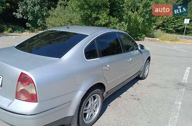 Седан Volkswagen Passat 2005 в 