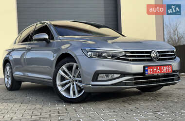 Седан Volkswagen Passat 2020 в Стрию