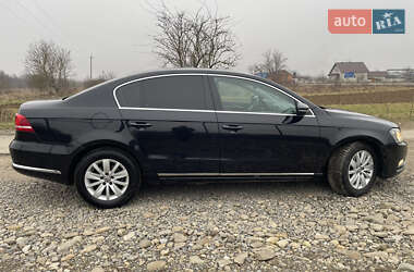 Седан Volkswagen Passat 2011 в Хусті