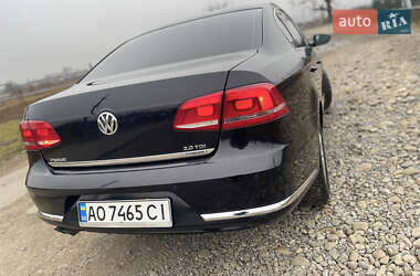 Седан Volkswagen Passat 2011 в Хусті