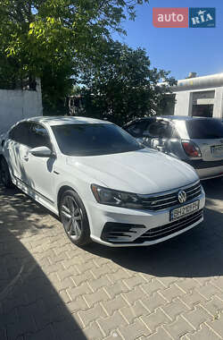 Седан Volkswagen Passat 2016 в 