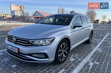 Универсал Volkswagen Passat 2019 в Ковеле