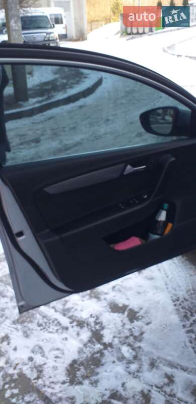 Седан Volkswagen Passat 2013 в Хмельницькому