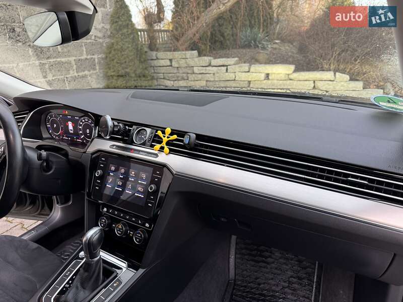 Универсал Volkswagen Passat 2017 в Ивано-Франковске