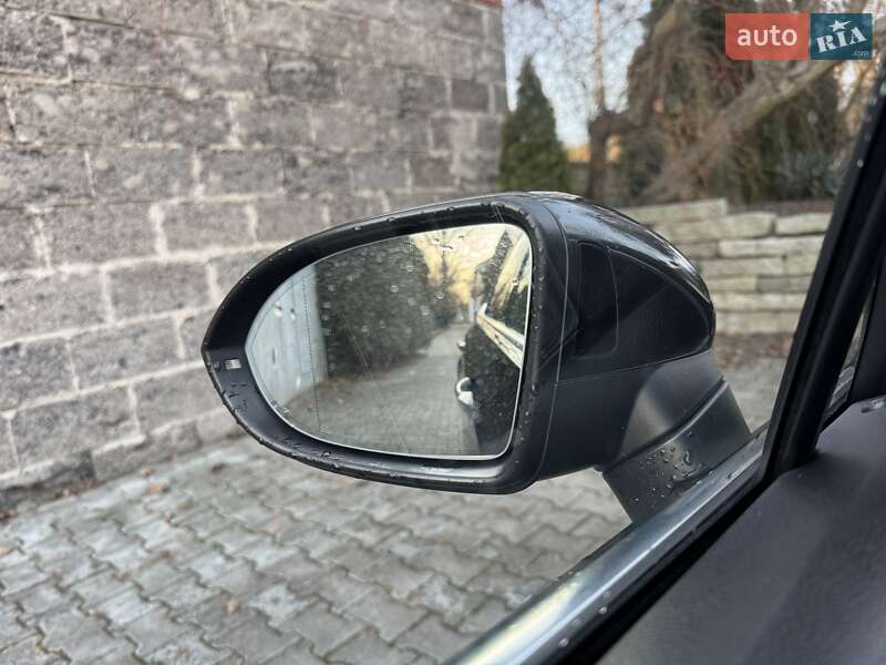 Универсал Volkswagen Passat 2017 в Ивано-Франковске