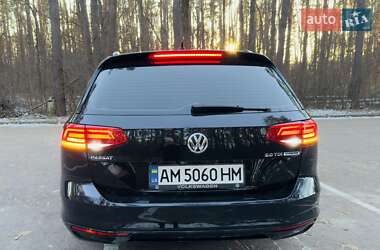 Універсал Volkswagen Passat 2016 в Житомирі