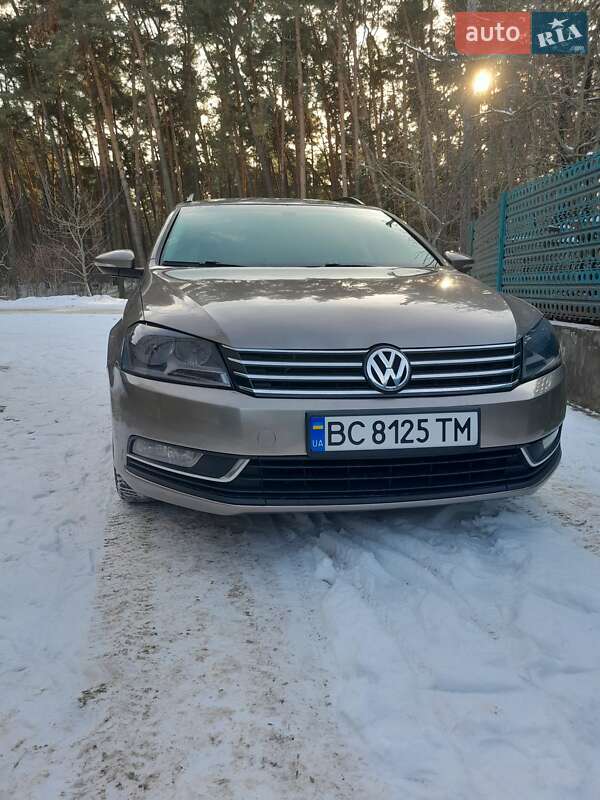 Универсал Volkswagen Passat 2011 в Бродах