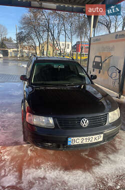 Универсал Volkswagen Passat 1999 в Львове