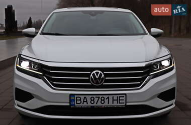 Седан Volkswagen Passat 2021 в Кременчуці