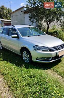 Універсал Volkswagen Passat 2011 в Долині