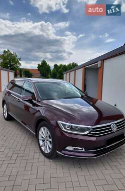 Универсал Volkswagen Passat 2017 в Луцке