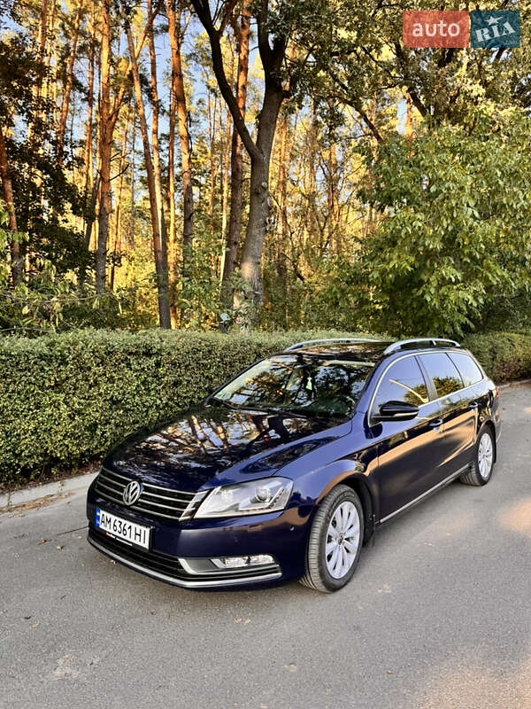 Универсал Volkswagen Passat 2014 в Киеве