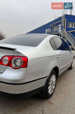 Седан Volkswagen Passat 2008 в Запоріжжі