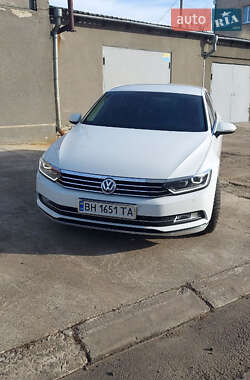 Седан Volkswagen Passat 2015 в Подільську