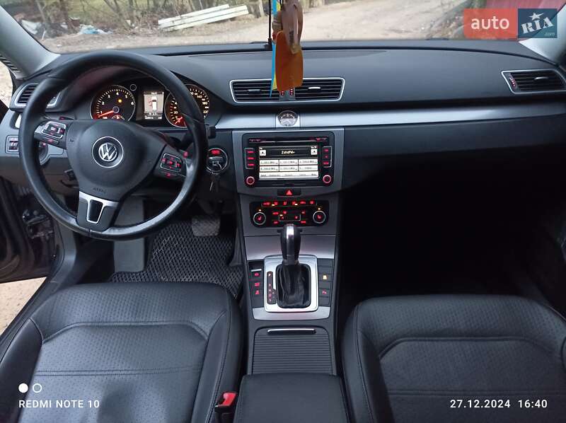 Універсал Volkswagen Passat 2011 в Міжгір'ї