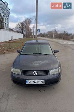 Седан Volkswagen Passat 1998 в Сквирі