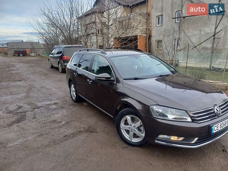 Универсал Volkswagen Passat 2012 в Кицмани