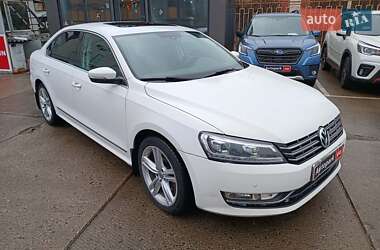 Седан Volkswagen Passat 2015 в Харькове