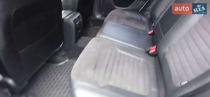 Универсал Volkswagen Passat 2013 в Старом Самборе