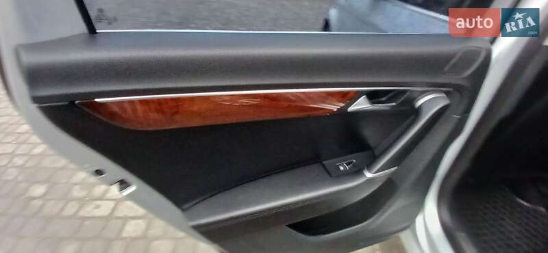 Универсал Volkswagen Passat 2013 в Старом Самборе