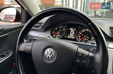 Универсал Volkswagen Passat 2009 в Ивано-Франковске