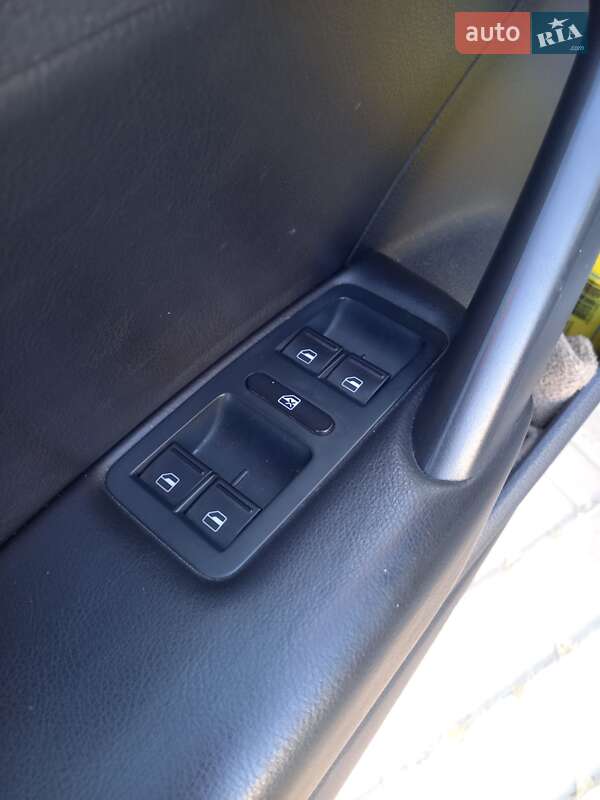 Седан Volkswagen Passat 2015 в Одессе