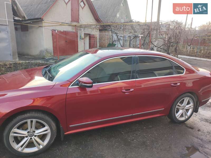 Седан Volkswagen Passat 2014 в Жашкове