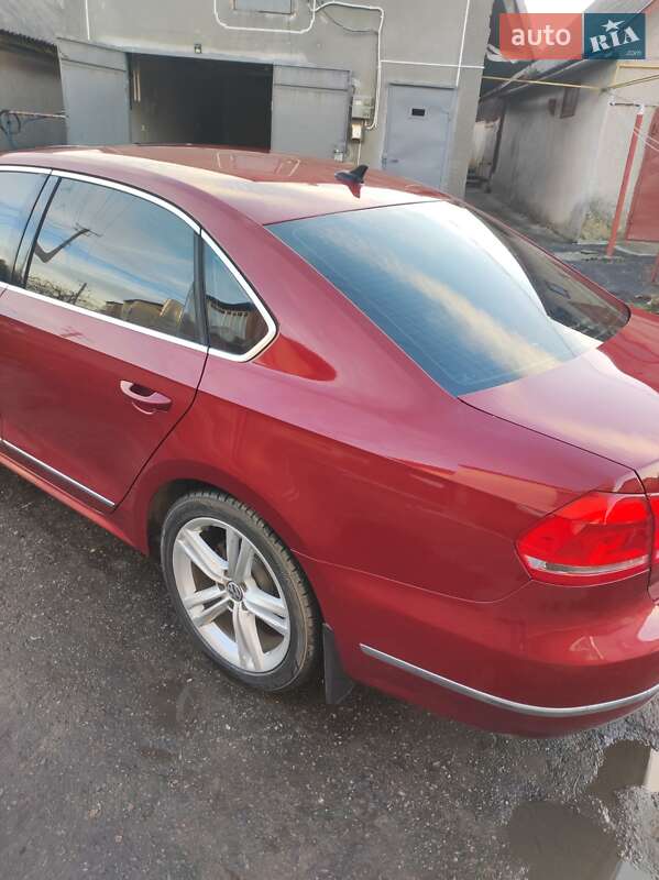Седан Volkswagen Passat 2014 в Жашкове