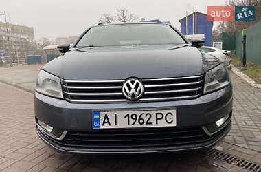 Універсал Volkswagen Passat 2011 в Києві